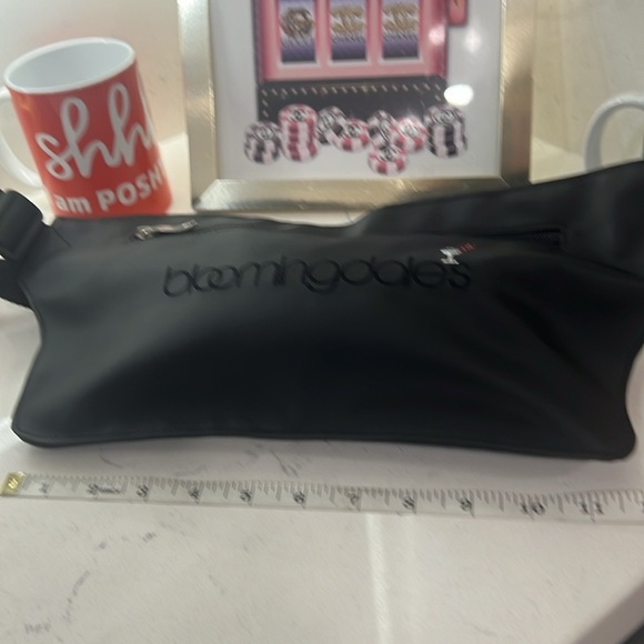 Bloomingdales Martini Glass Logo Flat Black Fanny Pack Bum Sack Waitress Pouch - Picture 4 of 7